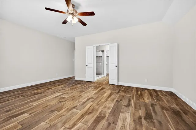 $342,500 | 627 North Preston Avenue, Van Alstyne, TX 75495