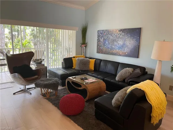 $1,800 | 1095 Partridge Circle, Unit 201, Naples, FL 34104