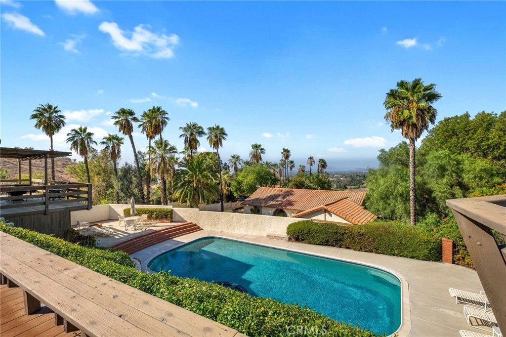 14560 Viewcrest Drive Riverside, CA 92503 - Photo 67 of 75 Gallery Image 67