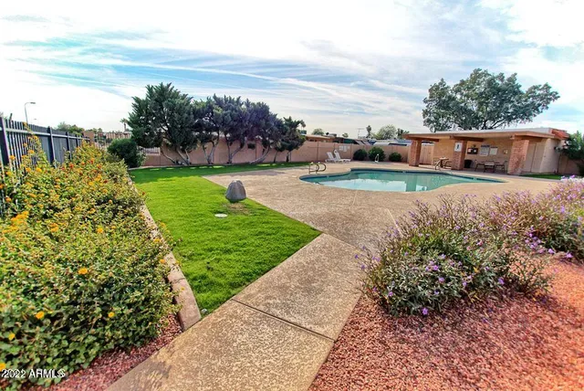 $1,900 | 5301 South Mitchell Drive, Tempe, AZ 85283