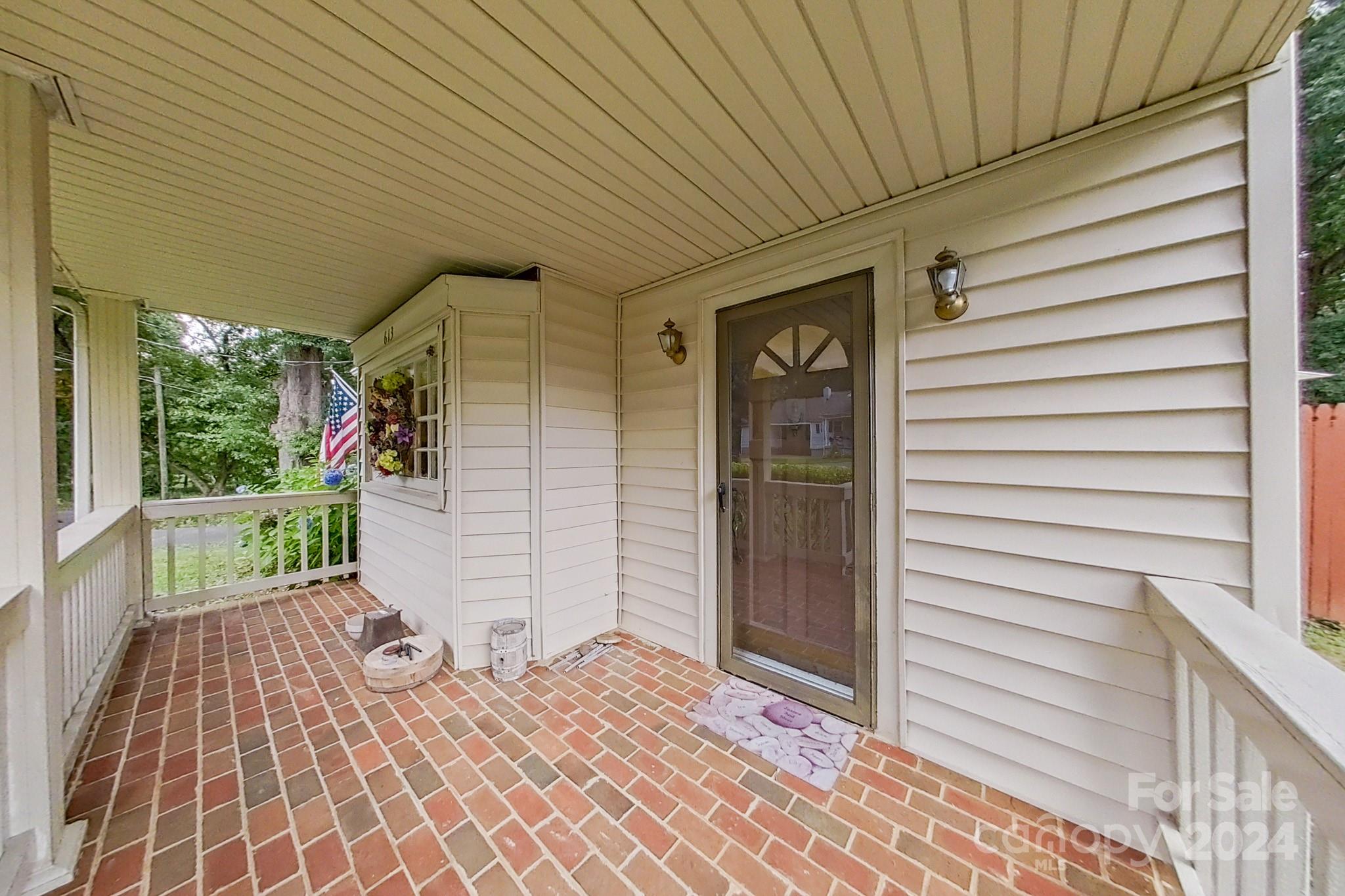 613 Dellinger Road Shelby, NC 28152 - Photo 17 of 19 a porch with seating space