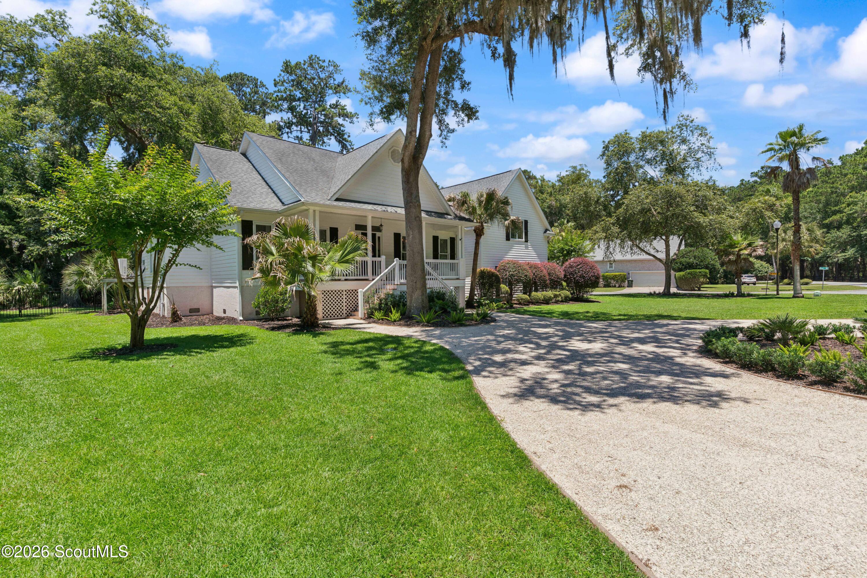 209 West Point Drive St. Simons Island, GA 31522 - Photo 34 of 37