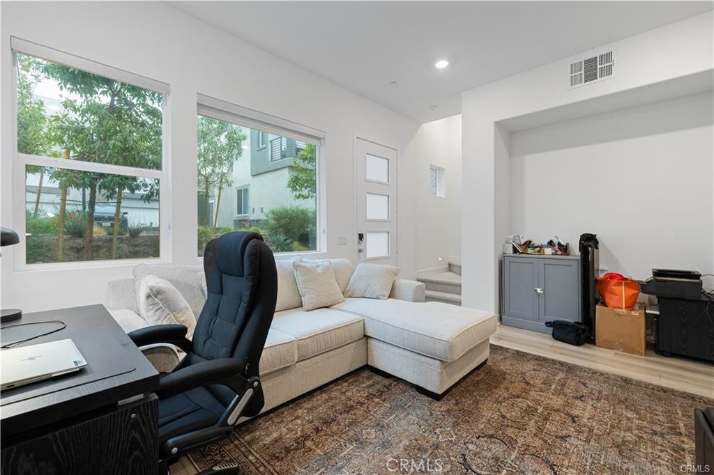 26799 Keystone Loop Valencia, CA 91381 - Photo 23 of 71