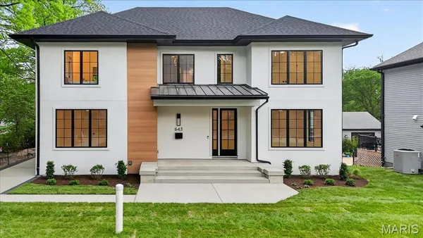 $1,775,000 | 643 Marshall Avenue, St. Louis, MO 63119