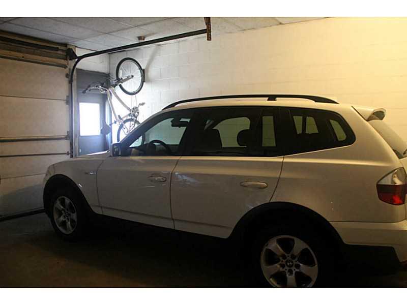 5222 Fifth Avenue, Unit B Pittsburgh, PA 15232 - Photo 14 of 14 Parking Lot/Garage.
