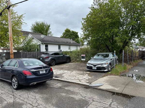 $79,000 | 18 Calhoun Avenue, Providence, RI 02907