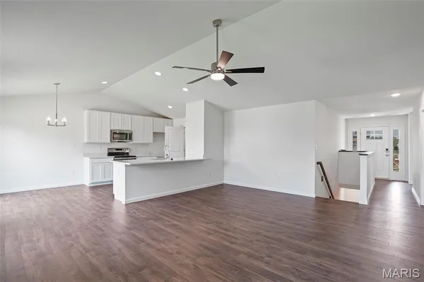 $396,012 | 4573 Bella Terra Drive, Imperial, MO 63052