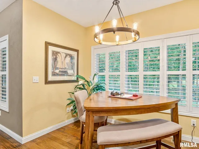 $525,000 | 432 Indian Trail, Pinckneyville, IL 62274