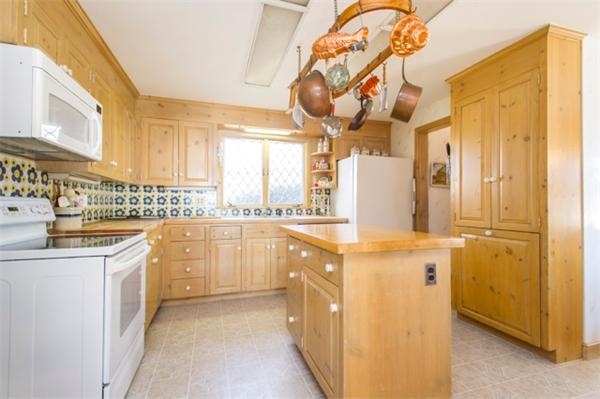 20 Adams Road Marblehead, MA 01945 - Photo 8 of 29