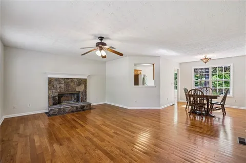 $334,900 | 6321 Shady Grove Lane, Flowery Branch, GA 30542