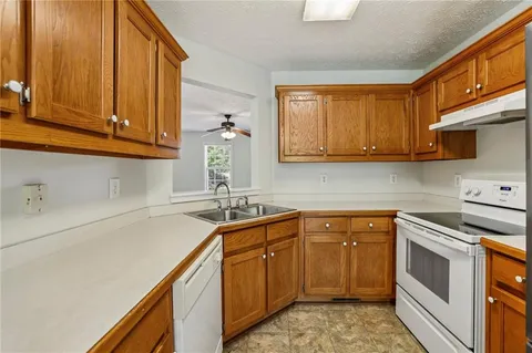 $334,900 | 6321 Shady Grove Lane, Flowery Branch, GA 30542