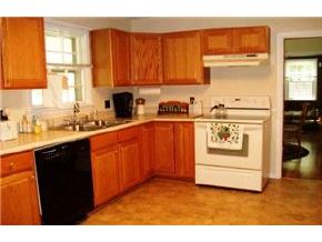 4 Hemlock Road Claremont, NH 03743 - Photo 3 of 5 Gallery Image 3