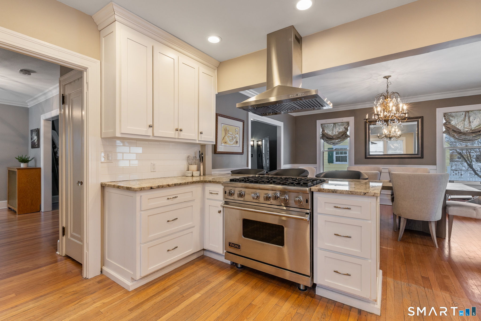 157 Four Mile Road West Hartford, CT 06107 - Photo 10 of 35