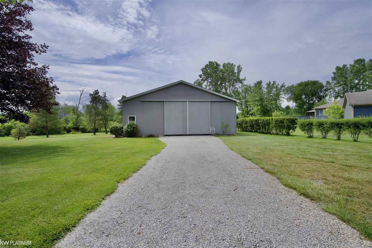4031 Burtch Road Fort Gratiot, MI 48059 - Photo 30 of 52 50046966-29.JPG