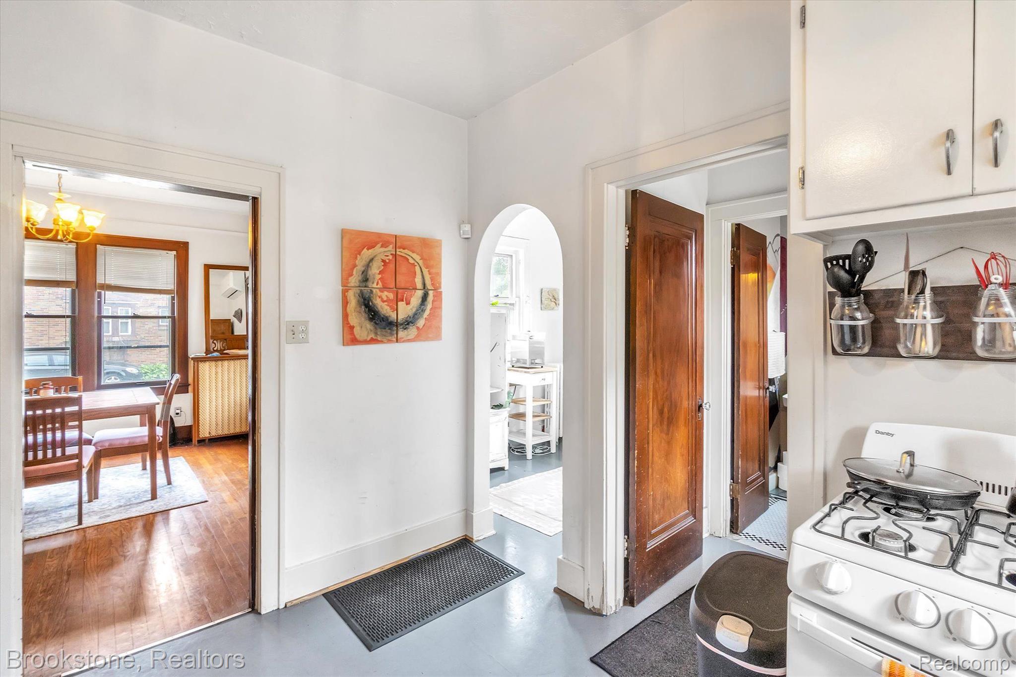 14865 Ashton Road Detroit, MI 48223 - Photo 11 of 29 Gallery Image 11