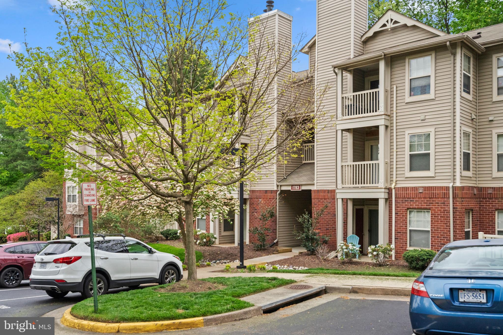1783 Jonathan Way, Unit 1783G Reston, VA 20190 - Photo 3 of 32
