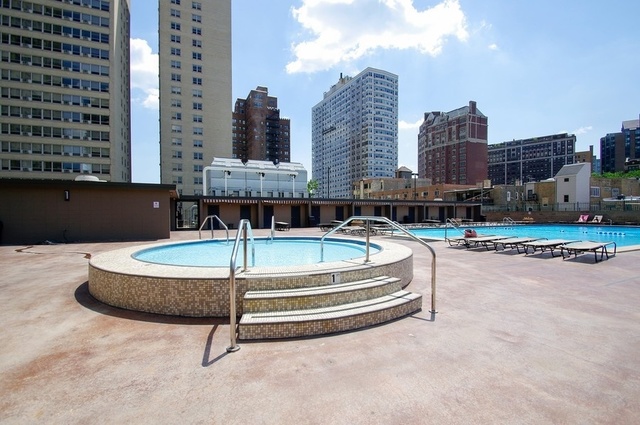 655 West Irving Park Road, Unit 3505 Chicago, IL 60613 - Photo 13 of 16