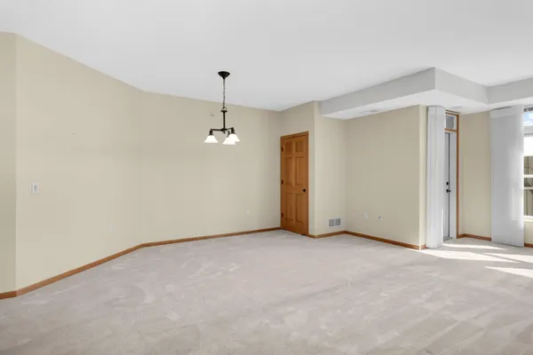 $599,900 | 7100 Metro Boulevard, Unit 409, Edina, MN 55439