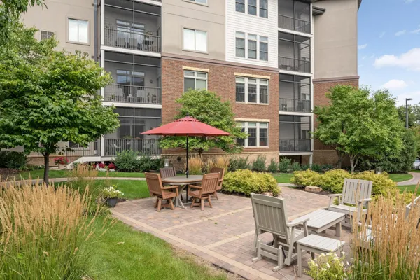 $599,900 | 7100 Metro Boulevard, Unit 409, Edina, MN 55439