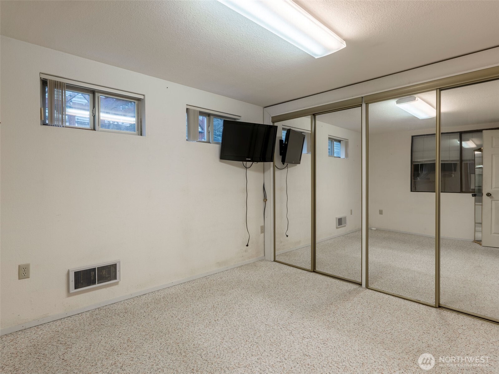 928 North 98th Street Seattle, WA 98103 - Photo 12 of 16 a view of empty room