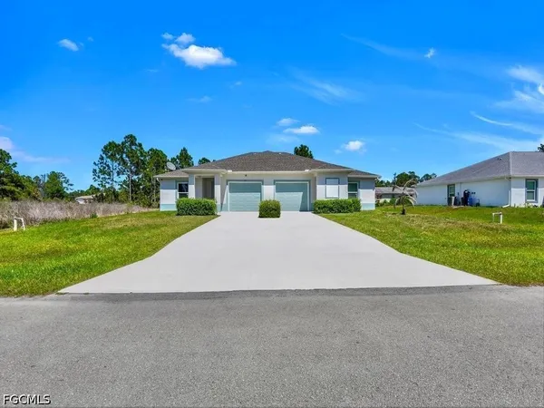 $489,900 | 849-851 Bedford Drive, Lehigh Acres, FL 33974