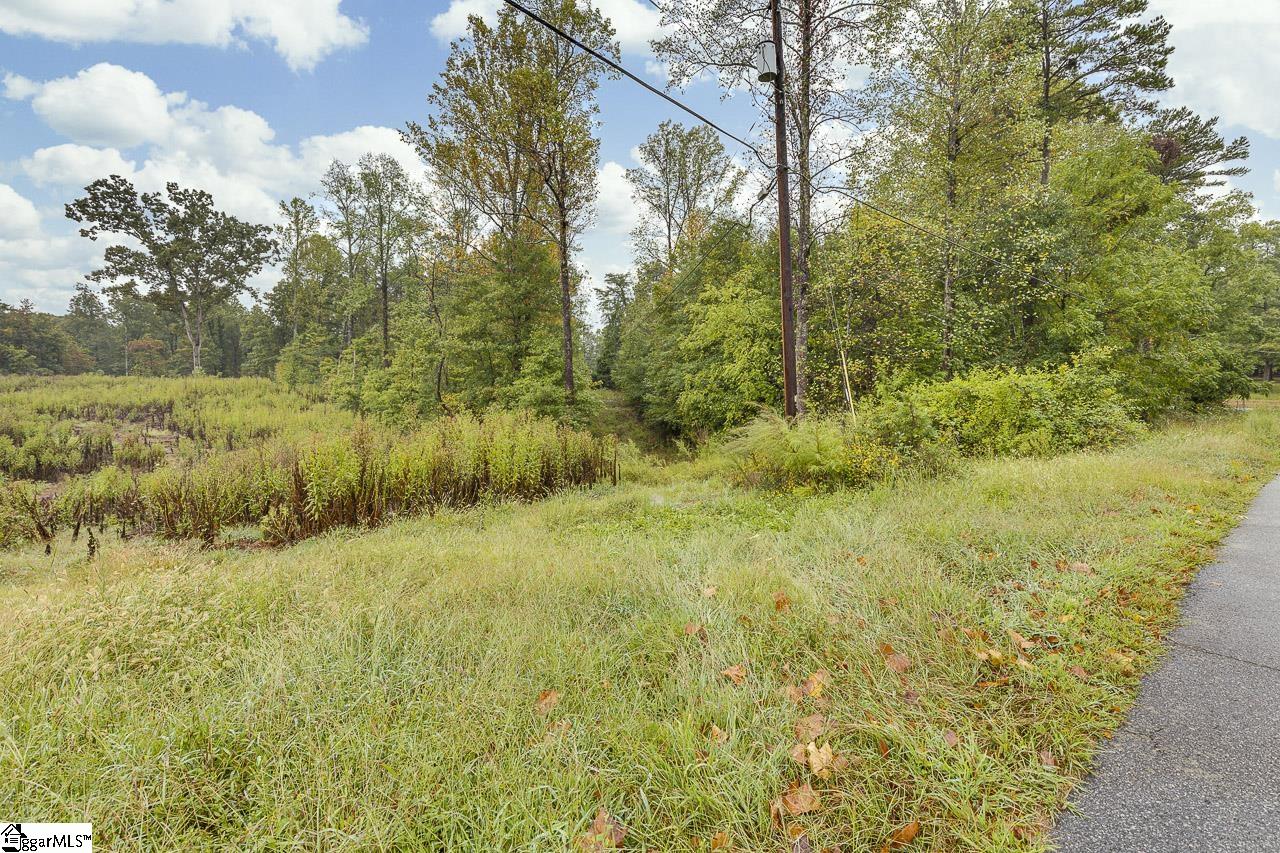 670 Flynn Road Greer, SC 29651 - Photo 1 of 6