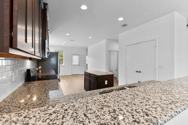 $1,995 | 213 Michaelis Drive, Leander, TX 78641