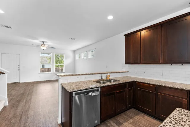 $1,995 | 213 Michaelis Drive, Leander, TX 78641