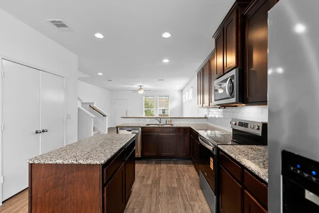 $1,995 | 213 Michaelis Drive, Leander, TX 78641