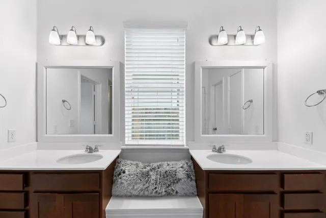 $1,995 | 213 Michaelis Drive, Leander, TX 78641