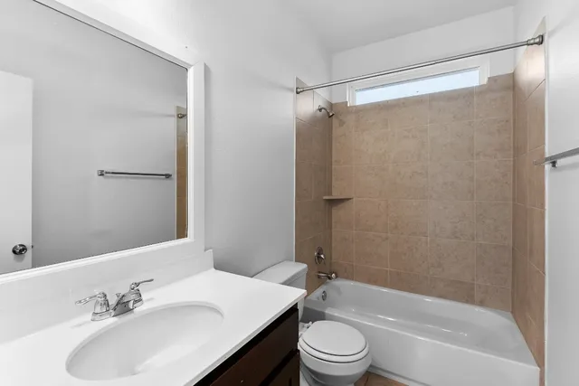 $1,995 | 213 Michaelis Drive, Leander, TX 78641