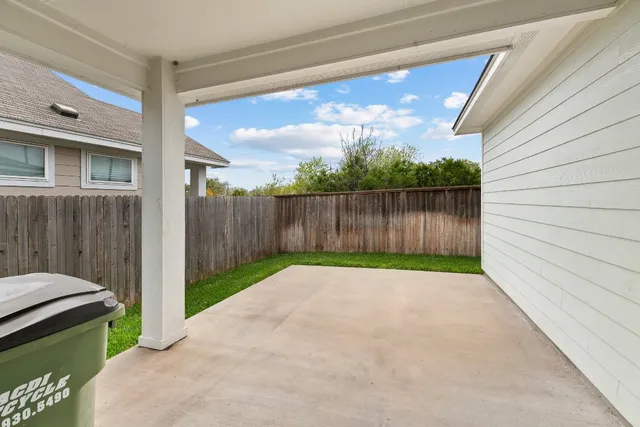 $1,995 | 213 Michaelis Drive, Leander, TX 78641