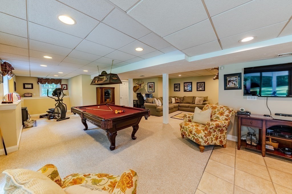 72 Robbs Hill Road Lunenburg, MA 01462 - Photo 37 of 42 Gallery Image 37