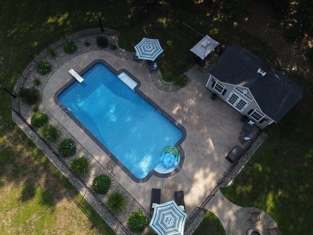 72 Robbs Hill Road Lunenburg, MA 01462 - Photo 6 of 42 Gallery Image 6