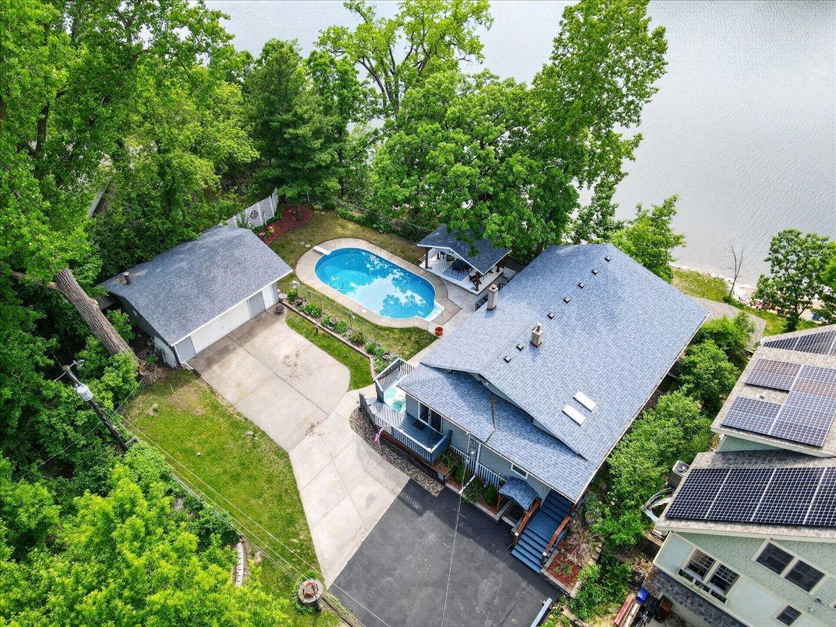 79 Long Lake Road Mahtomedi, MN 55115 - Photo 8 of 54