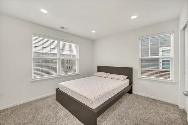 $475,000 | 60 Grey Wolf Drive, Wheeling, IL 60090