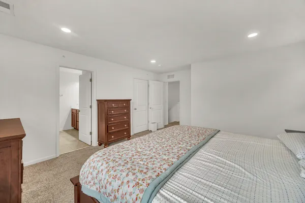 $475,000 | 60 Grey Wolf Drive, Wheeling, IL 60090