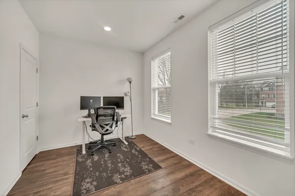 $475,000 | 60 Grey Wolf Drive, Wheeling, IL 60090