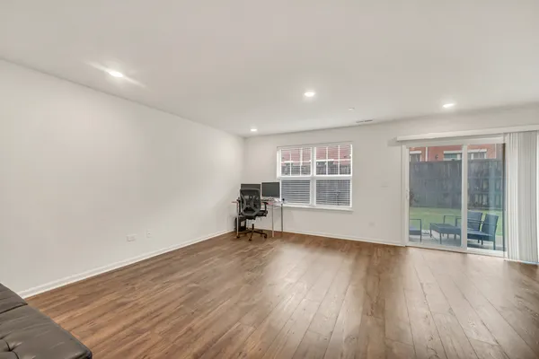 $475,000 | 60 Grey Wolf Drive, Wheeling, IL 60090