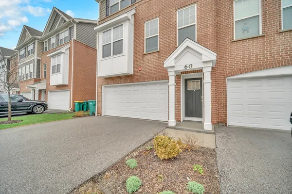 $475,000 | 60 Grey Wolf Drive, Wheeling, IL 60090