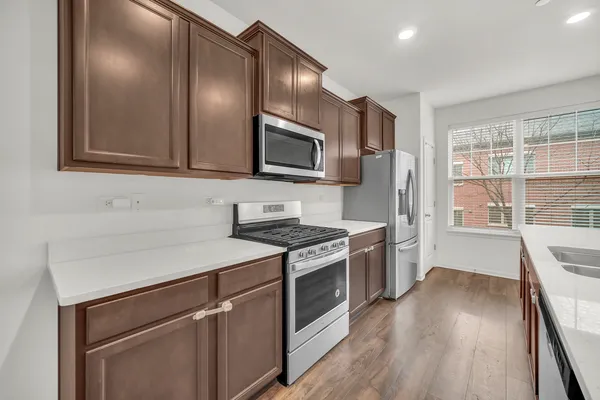 $475,000 | 60 Grey Wolf Drive, Wheeling, IL 60090