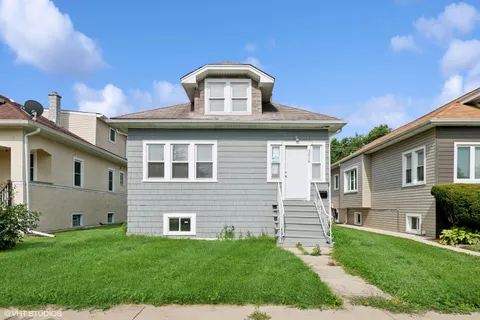 $299,900 | 2016 South 10th Avenue, Maywood, IL 60153