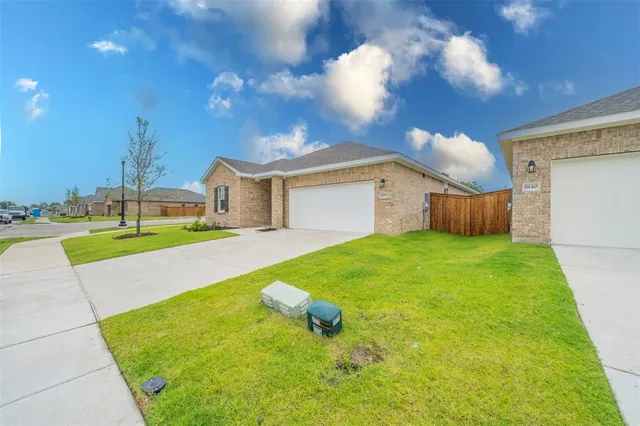 $2,525 | 1838 Mccree Street, Forney, TX 75126