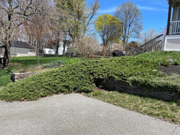 $2,300 | 95 Union Street, Unit 2, North Andover, MA 01845