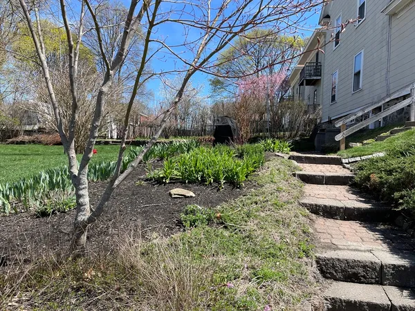 $2,300 | 95 Union Street, Unit 2, North Andover, MA 01845