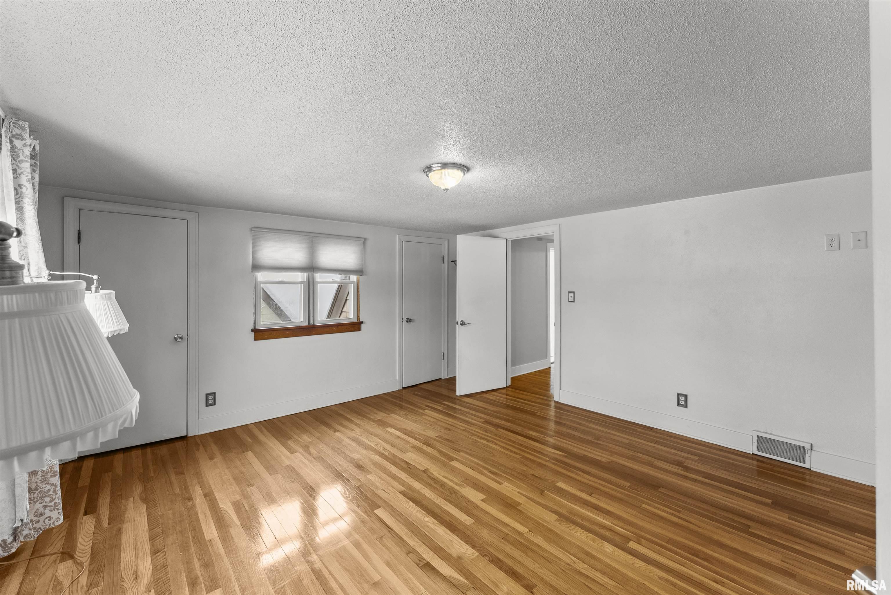 2434 29th Street Moline, IL 61265 - Photo 17 of 38