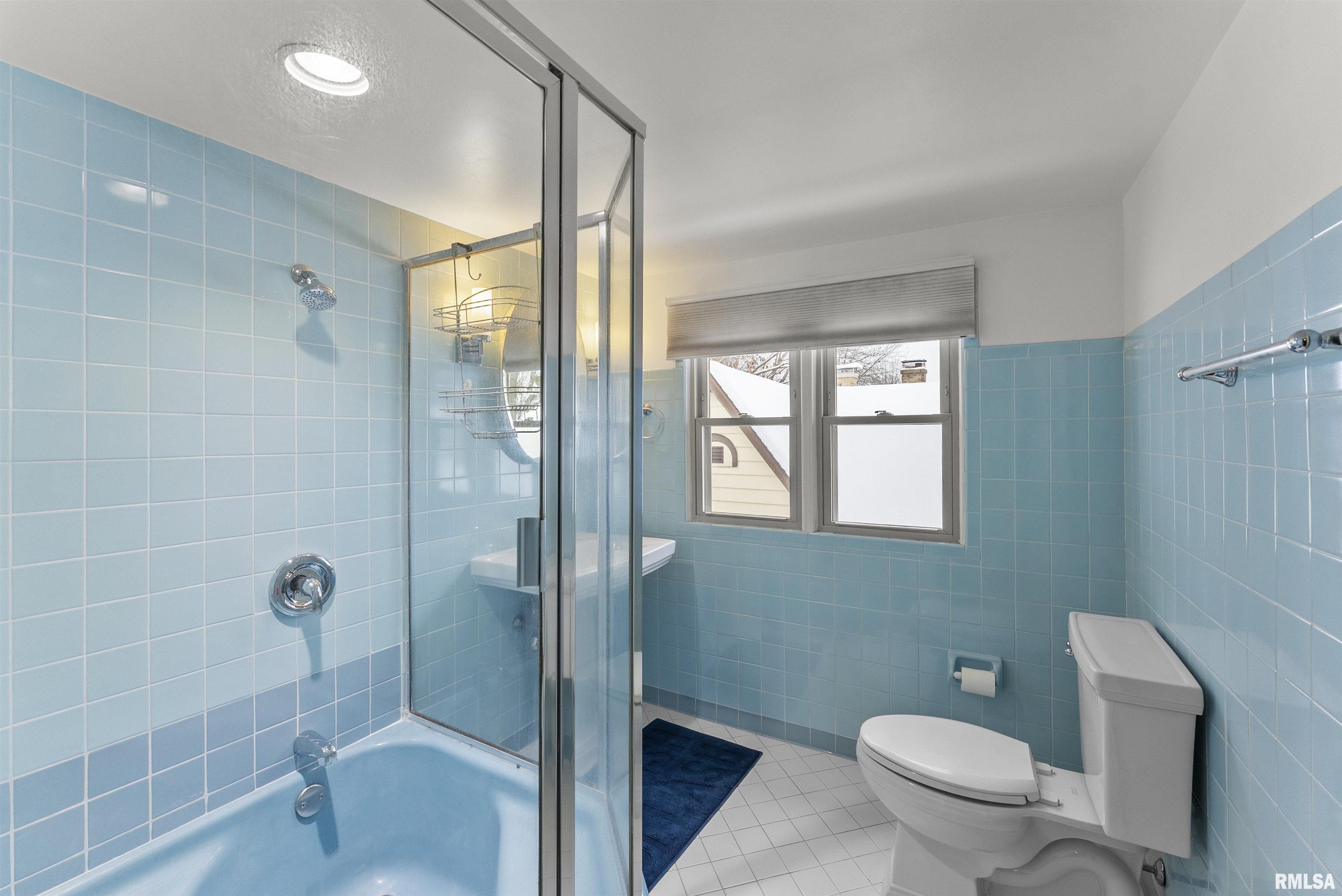 2434 29th Street Moline, IL 61265 - Photo 20 of 38