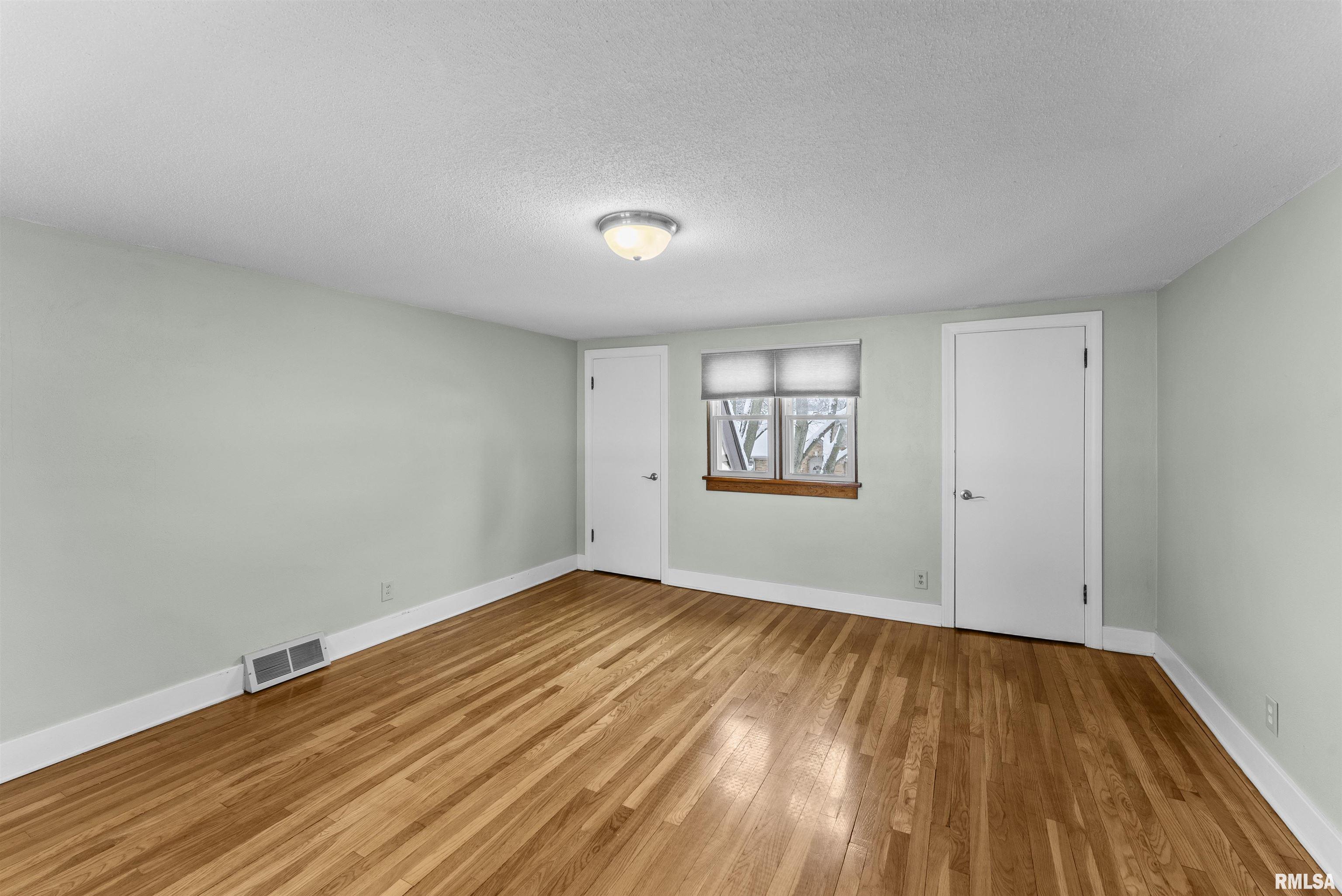 2434 29th Street Moline, IL 61265 - Photo 21 of 38