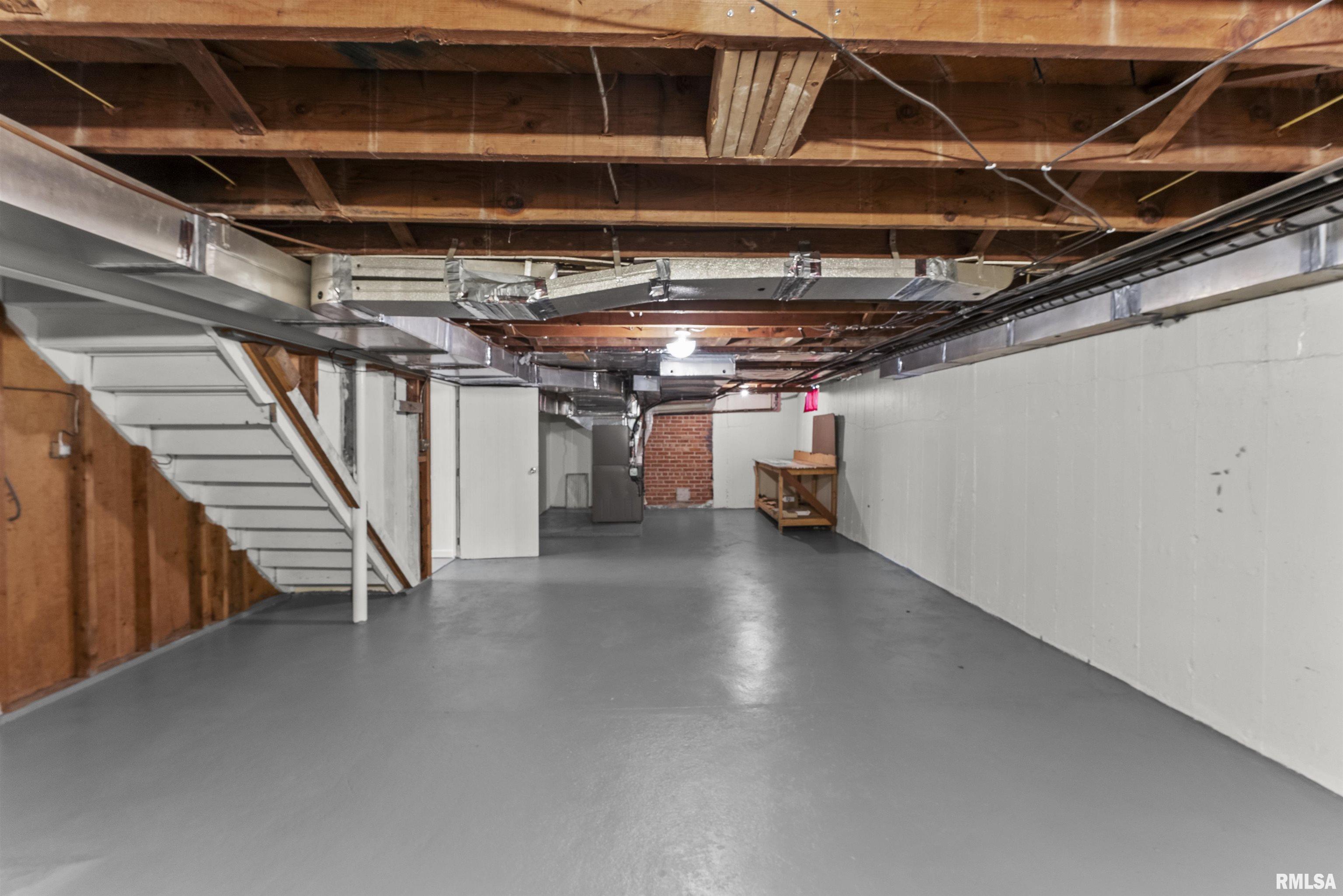 2434 29th Street Moline, IL 61265 - Photo 29 of 38