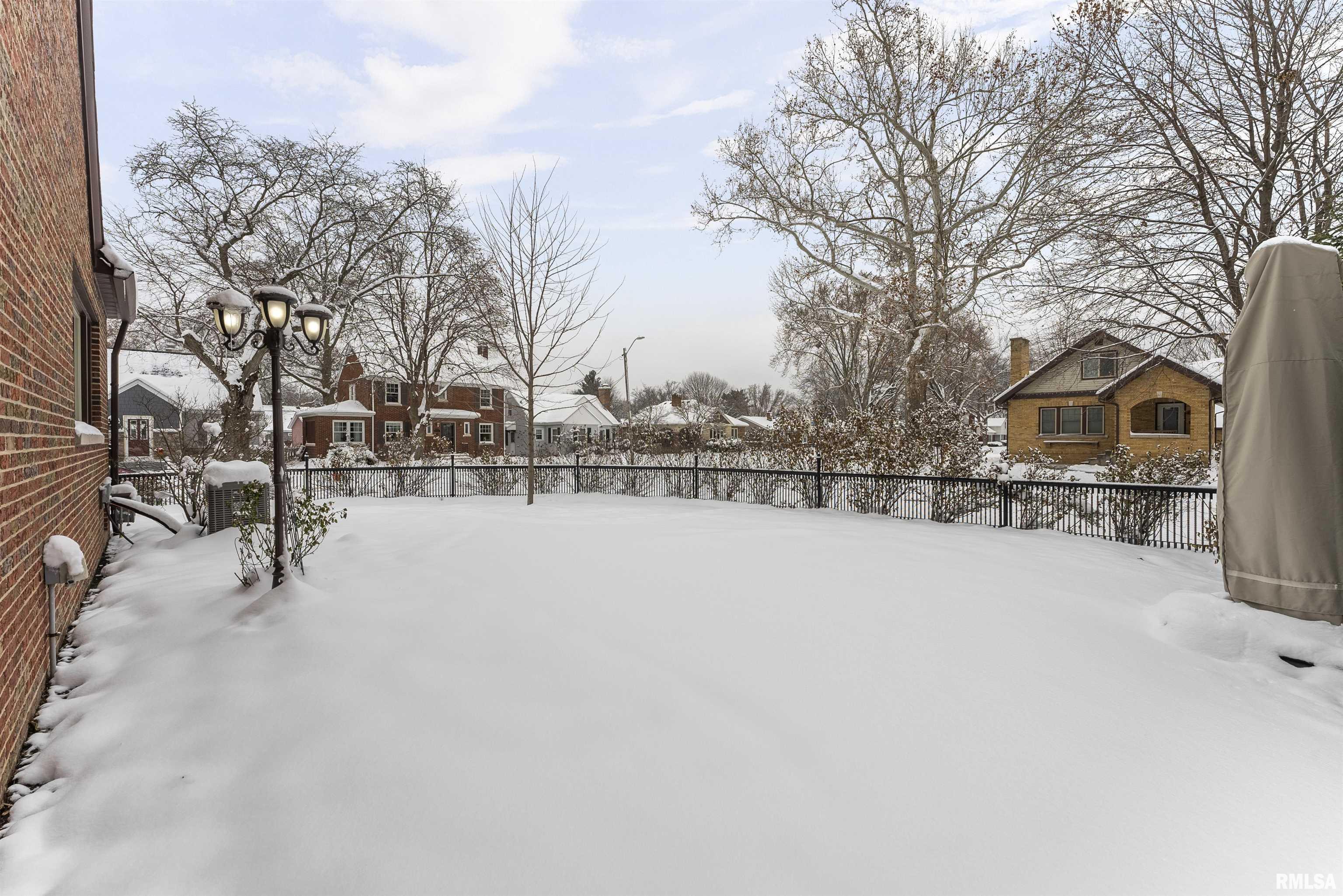 2434 29th Street Moline, IL 61265 - Photo 34 of 38